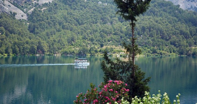 Gündoğdu Green Canyon Tekne Turu – Yüzme Öğle Yemeği & Doğa Gezisi
